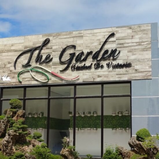 Garden, Zoo, and Park in One? It’s All Here in Bocaue, Bulacan! PH Arena Concert Grounds