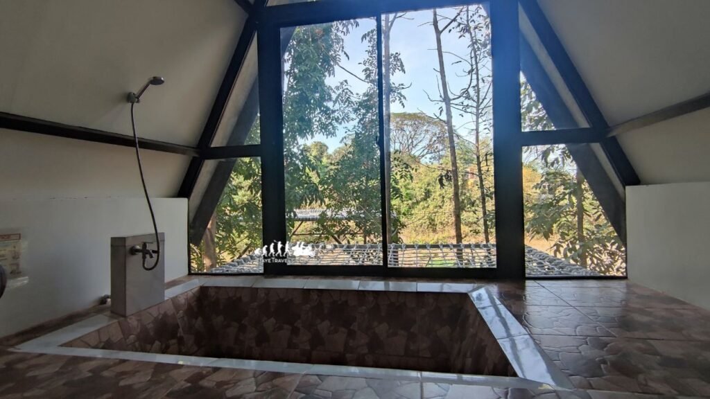 Floating Sanctuary Resort Jacuzzi