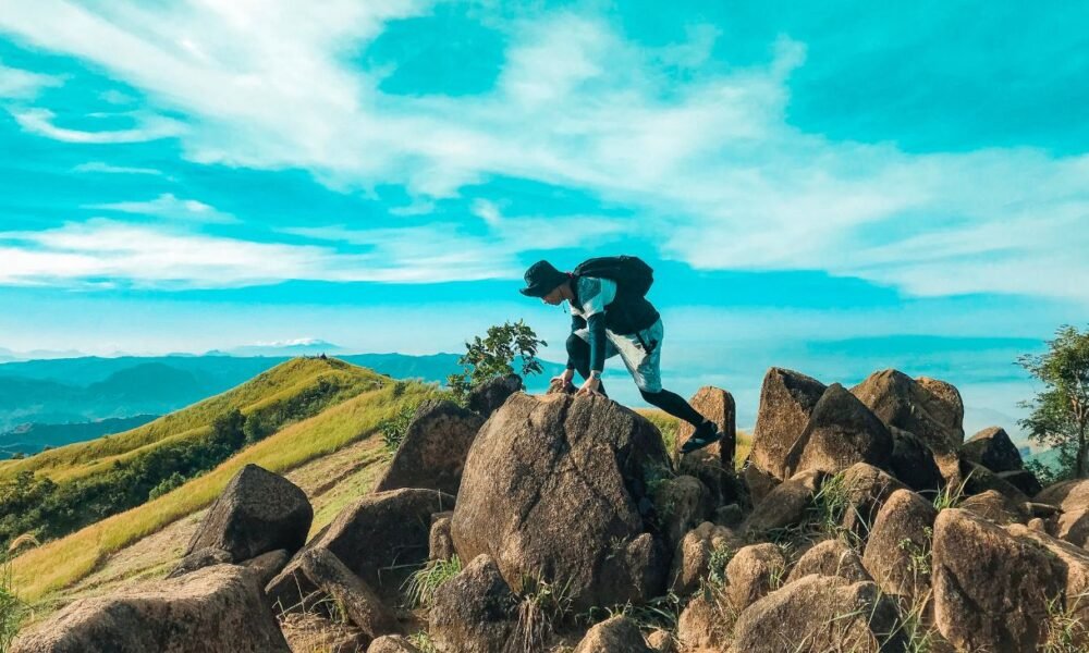 Climbing Mt Balagbag